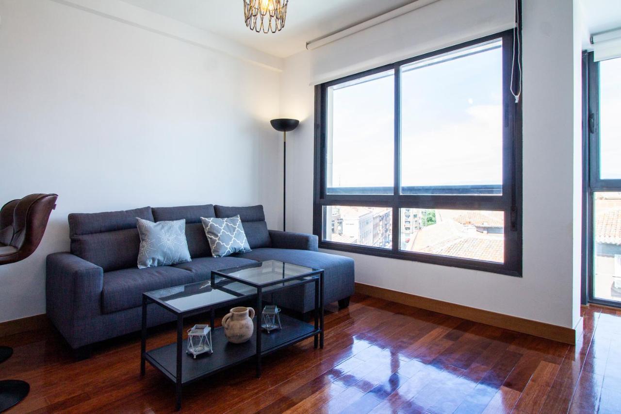 Apartamentos Castilla Luz Business Madrid Exteriör bild