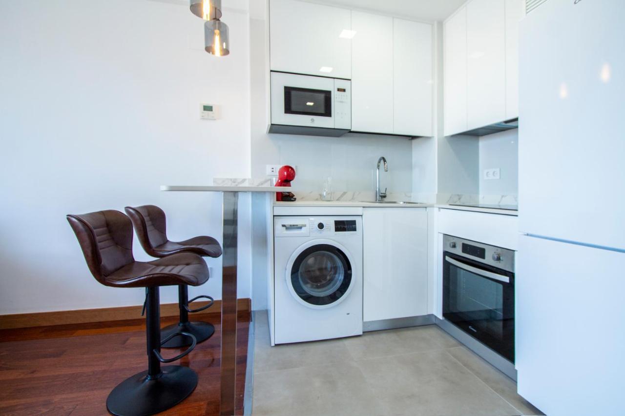 Apartamentos Castilla Luz Business Madrid Exteriör bild