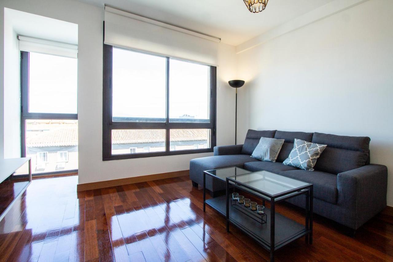 Apartamentos Castilla Luz Business Madrid Exteriör bild