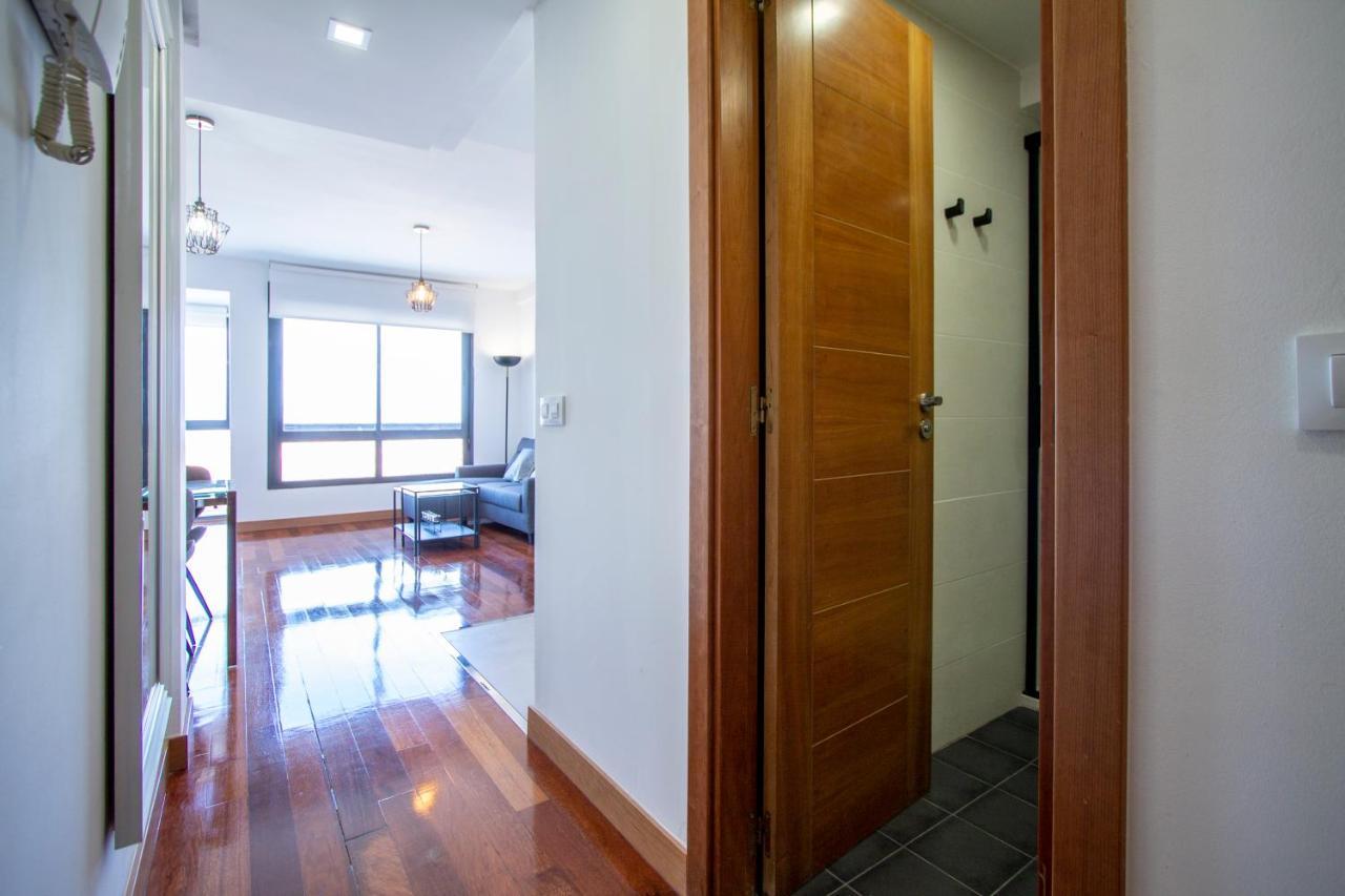 Apartamentos Castilla Luz Business Madrid Exteriör bild