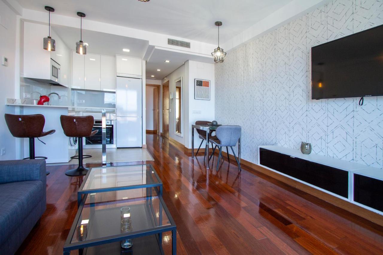 Apartamentos Castilla Luz Business Madrid Exteriör bild