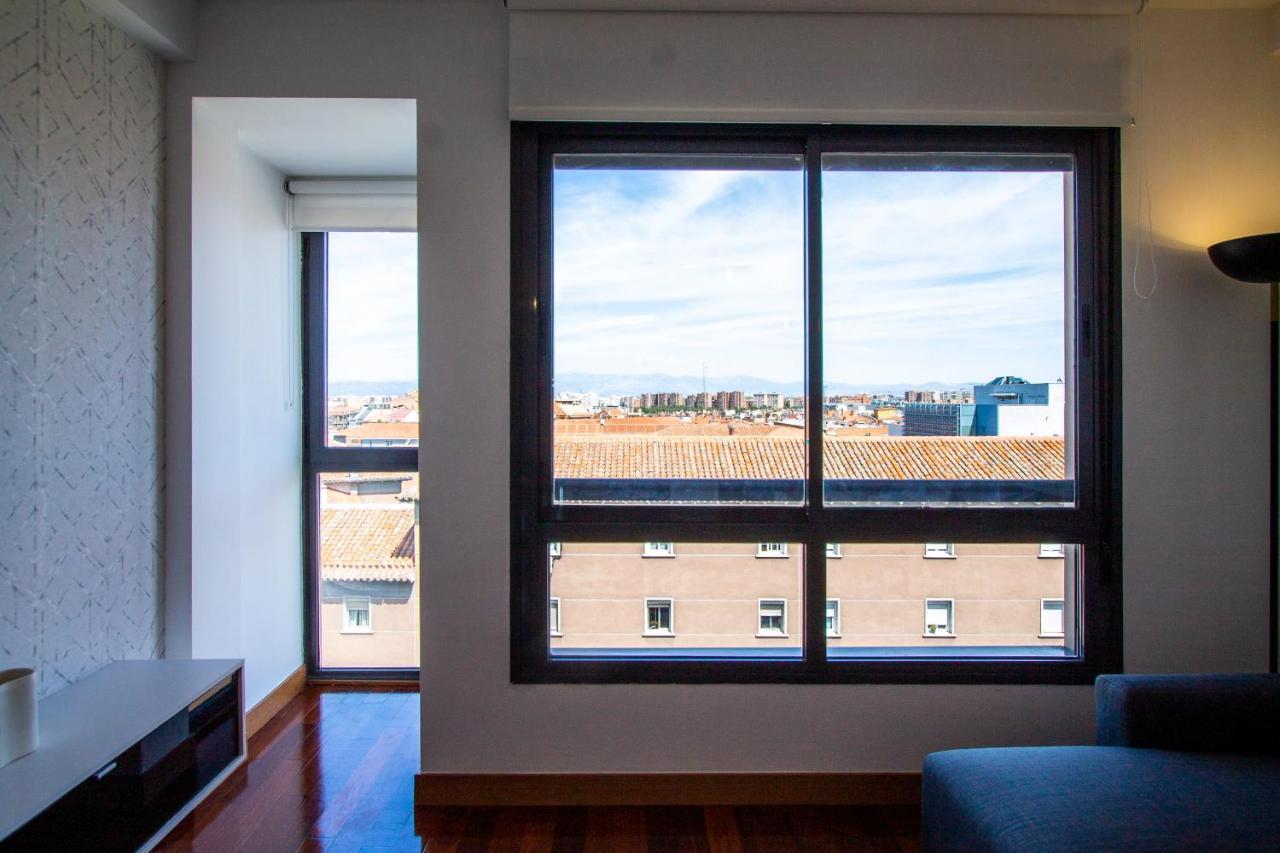 Apartamentos Castilla Luz Business Madrid Exteriör bild