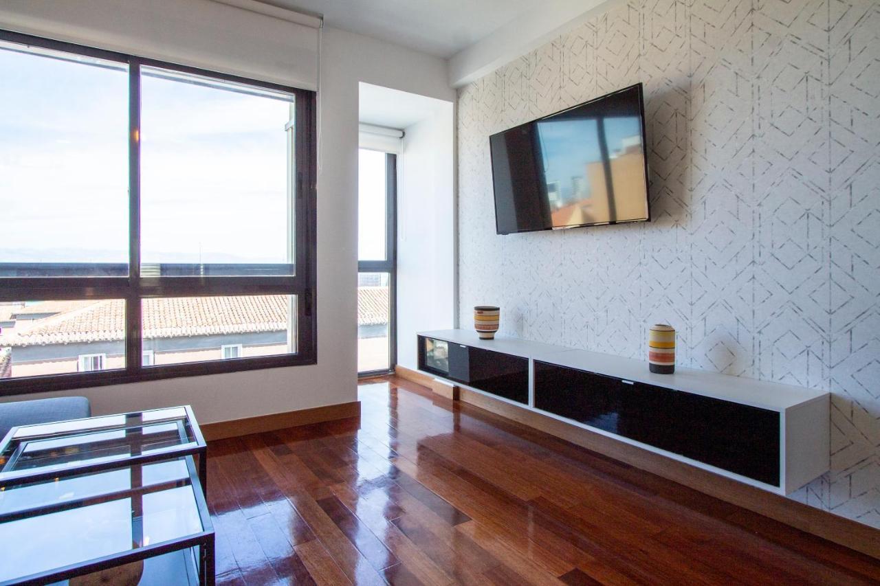 Apartamentos Castilla Luz Business Madrid Exteriör bild