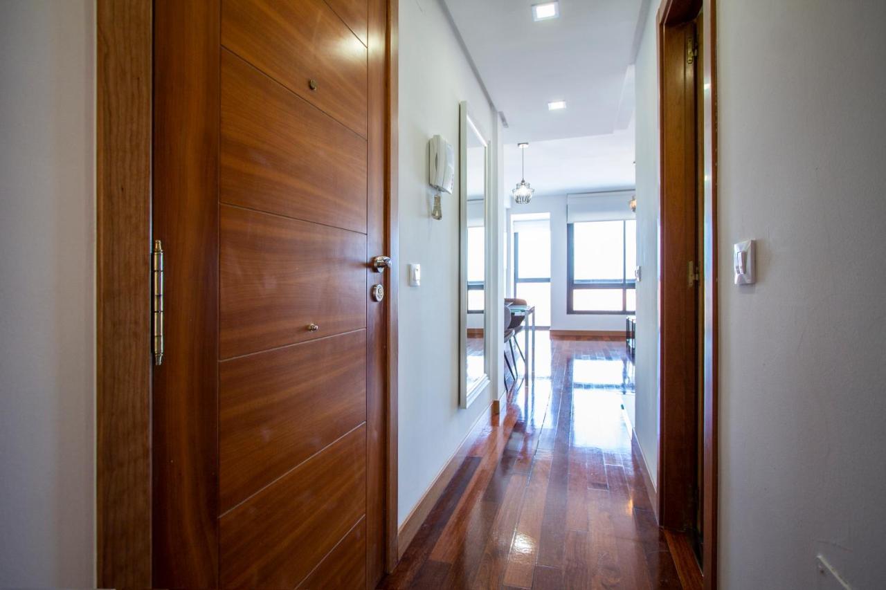 Apartamentos Castilla Luz Business Madrid Exteriör bild